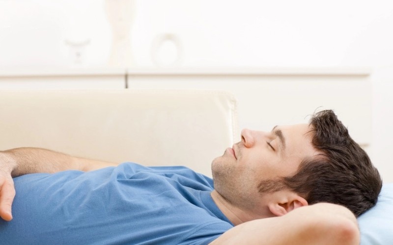 Điều chỉnh tư thế ngủ